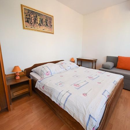 Apartment Toni Malinska Dış mekan fotoğraf